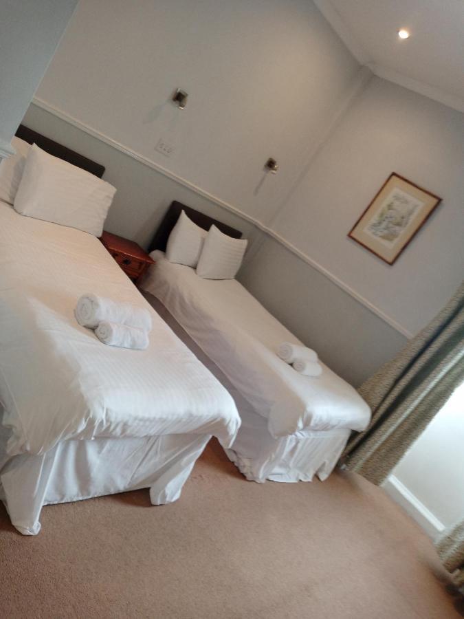 Blue Bell Hotel Belford Exterior foto